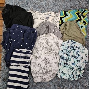 Maternity short sleeve shirt lot - 9 shirts size small